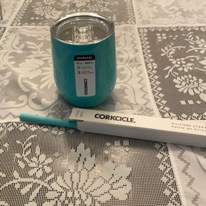 Corkcicle steam-less wine tumbler w/ silicon straw